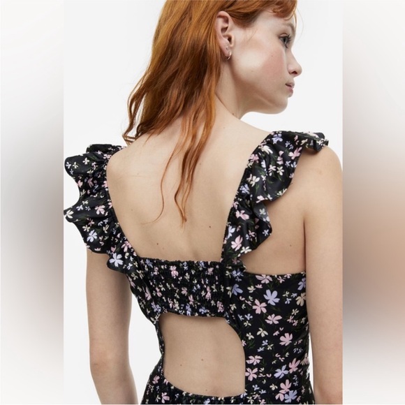 HM Ruffles Trim Satis Dress - Picture 4 of 6